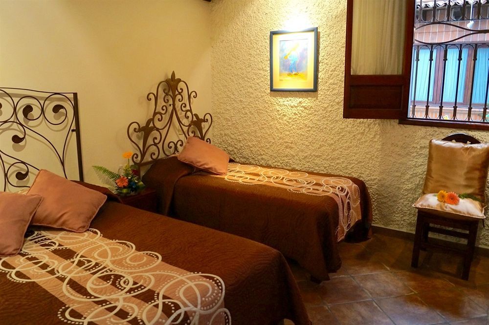 Hotel Meson De Los Remedios Morelia Zewnętrze zdjęcie